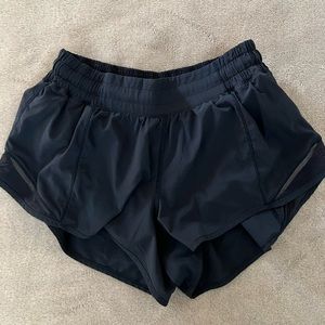 Lululemon navy Hotty Hot High-Rise Lined Short 2.5"